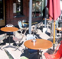Dalmatino - Pubs and Clubs