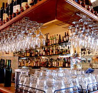 Don Dinnos - Pubs and Clubs