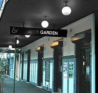 Duck  Swan Hotel - Pubs and Clubs