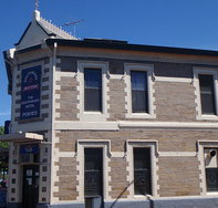 Southwark Hotel - Pubs and Clubs