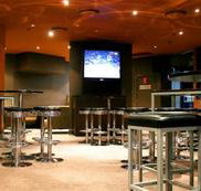 Glasshouse Hotel - Pubs and Clubs