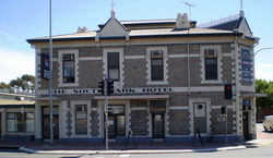 Southwark Hotel - Pubs and Clubs 1
