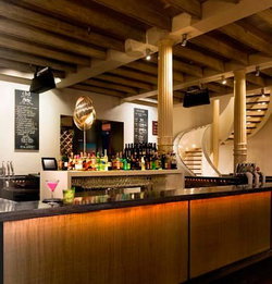 CBD Hotel - Go Out 1
