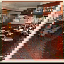 Customs House Hotel - Go Out 1