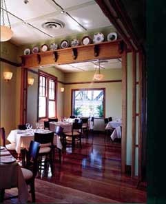 Harbour View Hotel - Pubs and Clubs 2