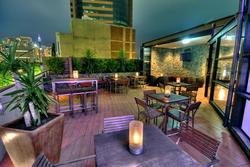 Aurora Hotel - Pubs and Clubs 1