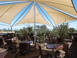 Daveys Hotel - Pubs and Clubs 3