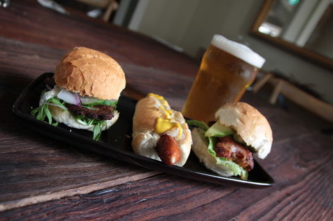 The Quarrymans Hotel - Pubs and Clubs 0