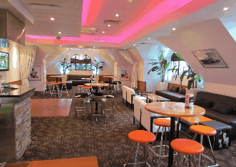 Book Mermaid Beach Accommodation Vacations Pubs and Clubs Pubs and Clubs