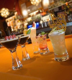 Crown And Sceptre Hotel - Go Out 2
