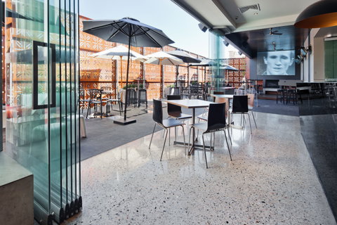 The Cremorne Hotel - Pubs and Clubs 7