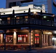 Griffins Head Hotel - Go Out