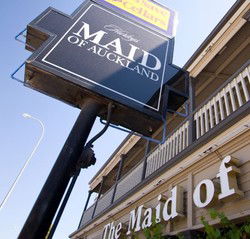 Maid Of Auckland Hotel - Pubs and Clubs 3