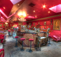 Polly Bar - Pubs and Clubs