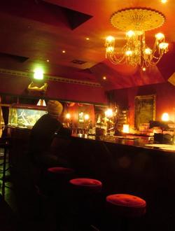 Polly Bar - Pubs and Clubs 9