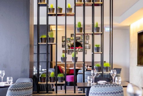 MRepublic Restaurant, Bar And Lounge - Pubs and Clubs 3
