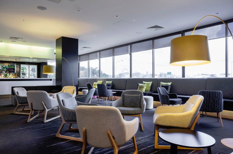 MRepublic Restaurant, Bar And Lounge - Pubs and Clubs 8