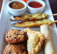 Mons Ban Sabai Thai Restaurant - Pubs and Clubs