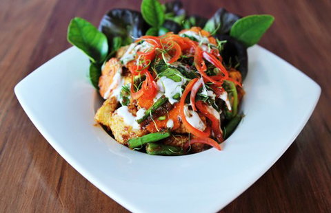 Mons Ban Sabai Thai Restaurant - Pubs and Clubs 2