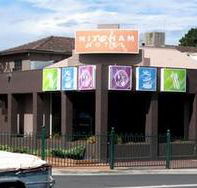 Mitcham Hotel - Pubs and Clubs