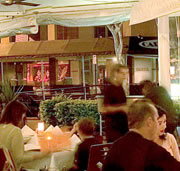 Domanis Cafe Restaurant Bar - Pubs and Clubs