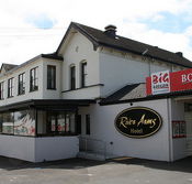 River Arms Hotel - Pubs and Clubs