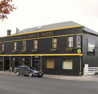 Star  Garter Hotel - Pubs and Clubs