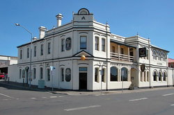 Alexander Hotel - Pubs and Clubs 0