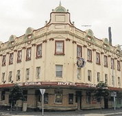 Port Kembla Hotel - Pubs and Clubs