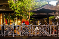 Grosvenor Hotel - Pubs and Clubs