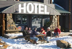 Dinner Plain Hotel - Go Out 1