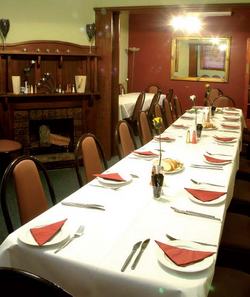 Leinster Arms Hotel - Pubs and Clubs 1