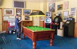 Braidie's Tavern - Pubs and Clubs 2