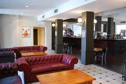 Captain Stirling Hotel - Pubs and Clubs 3