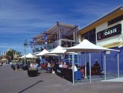 Waterfront Hotel - Pubs and Clubs 3