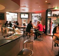 Roxbury Hotel - Pubs and Clubs