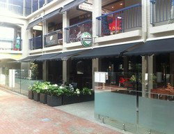 The Broadway Tavern - Pubs and Clubs 1