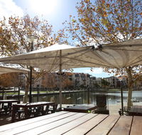 The Royal On The Waterfront - Pubs and Clubs