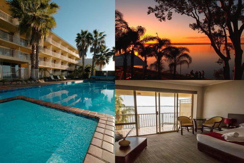 The Beachcomber Hotel - Pubs and Clubs 1