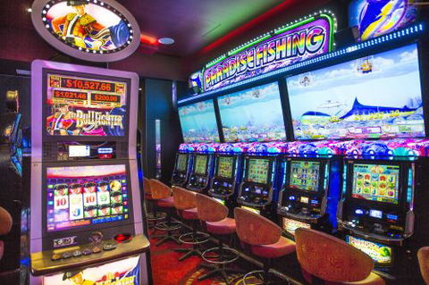 Boatshed Restaurant - Pubs and Clubs 4