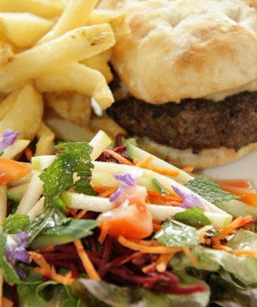 Pomodoras On Obi Restaurant - Pubs and Clubs 3
