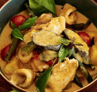 Thai Tanee - Pubs and Clubs