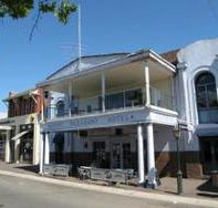 Mount Pleasant Hotel - Go Out