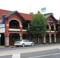 Commercial Hotel Benalla - Go Out