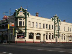 Tandarook VIC Pubs and Clubs