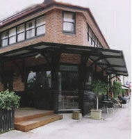Berry Hotel - Pubs and Clubs 0