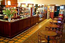 Sir Jospeh Banks Hotel - Pubs and Clubs 0