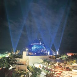 The Reef Hotel Casino Bars - Go Out 0