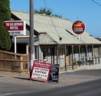 Old Hepburn Hotel - Pubs and Clubs