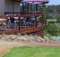 Fairway Bar and Bistro - Pubs and Clubs